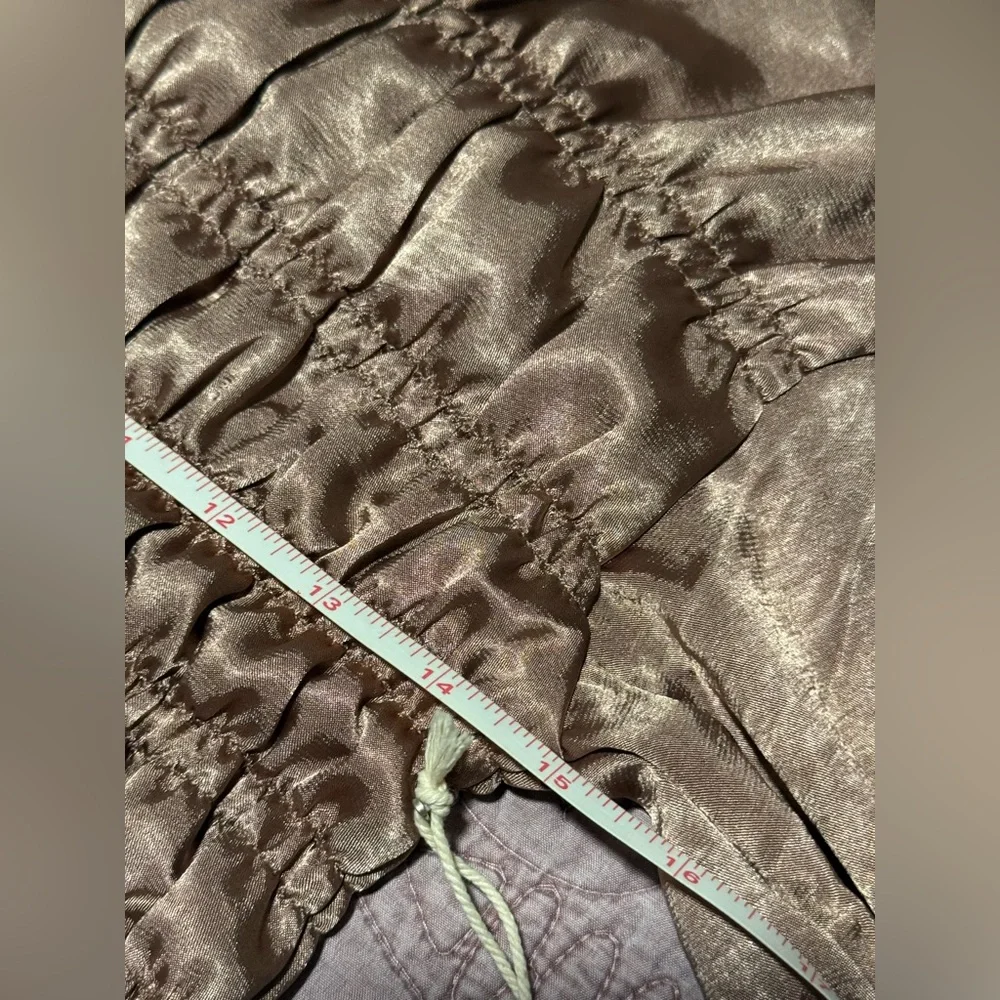 Elegant Metallic Long Sleeve Dress - Picture 7 of 15